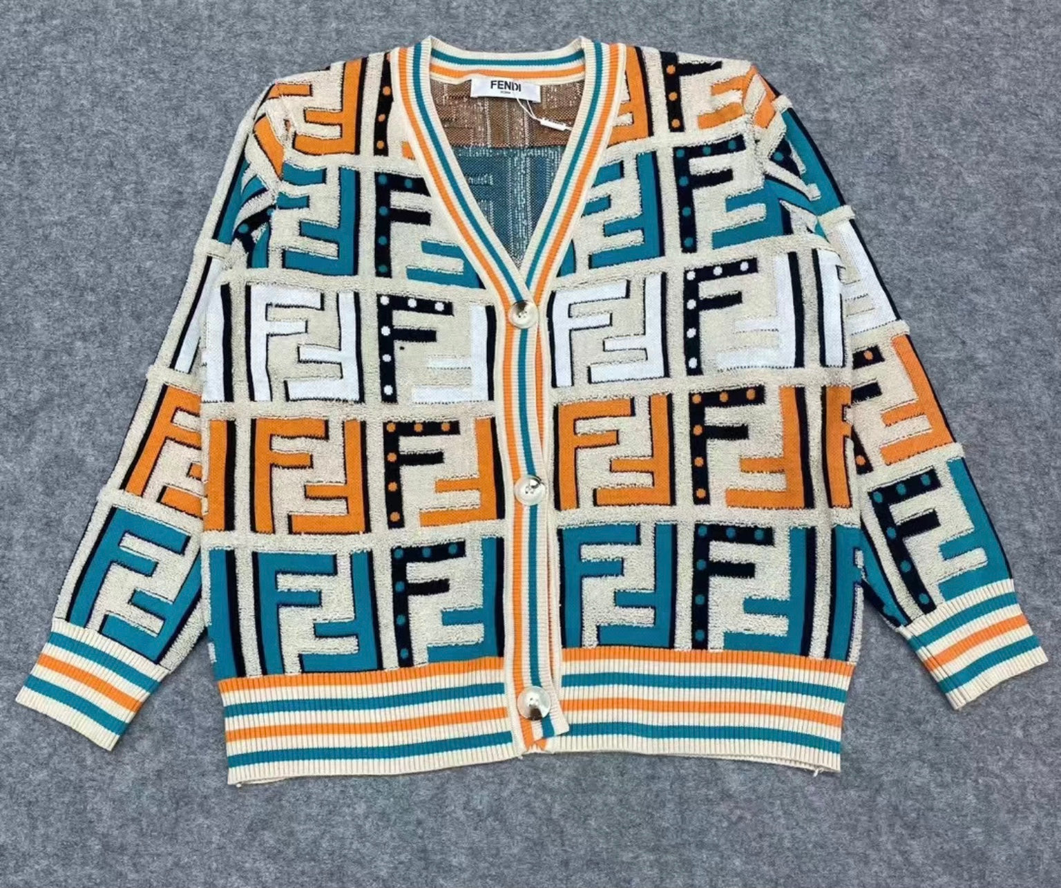 FENDI
FF-jacquard cardigan