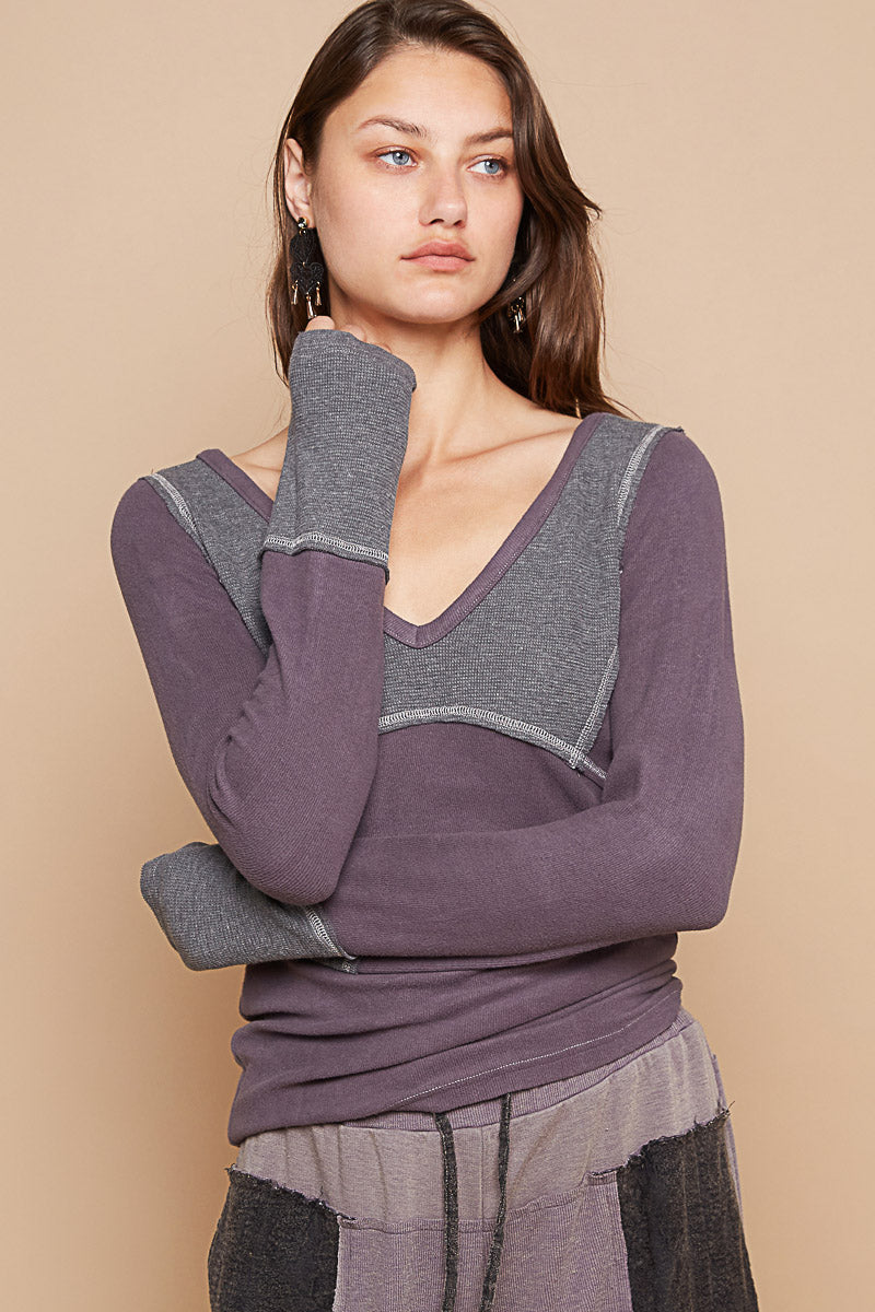 STORM CHARCOAL V-Neck, Fitted Top